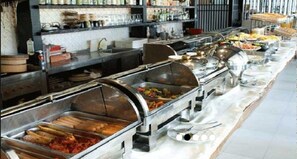 Free daily continental breakfast - Grand Venus Hotel (Embu)