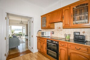 Cottage | Interior - Mermaid Cottage (Llanfairpwllgwyngyll)