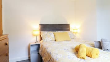 Cottage | 3 bedrooms, individually decorated, individually furnished, free WiFi
