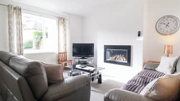 Cottage | Living area