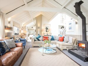 Cottage | Living room