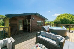 Terrace/patio - Costentyn, Tor Down Quarry (Bodmin)
