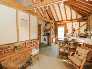 村舍 | 私人厨房 | 炉灶、洗碗机、厨具/餐具