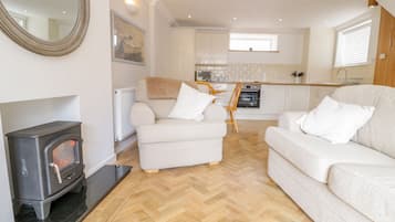 Cottage | Interior