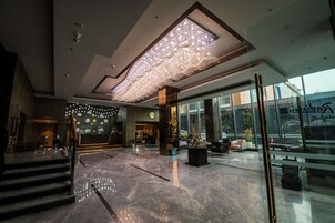 前台