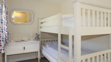 Cottage | 7 phòng ngủ, trang trí khác biệt