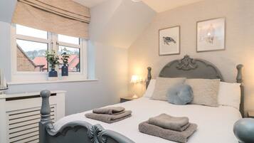 Småhus | 2 soverom, individuelt dekorert og individuelt innredet