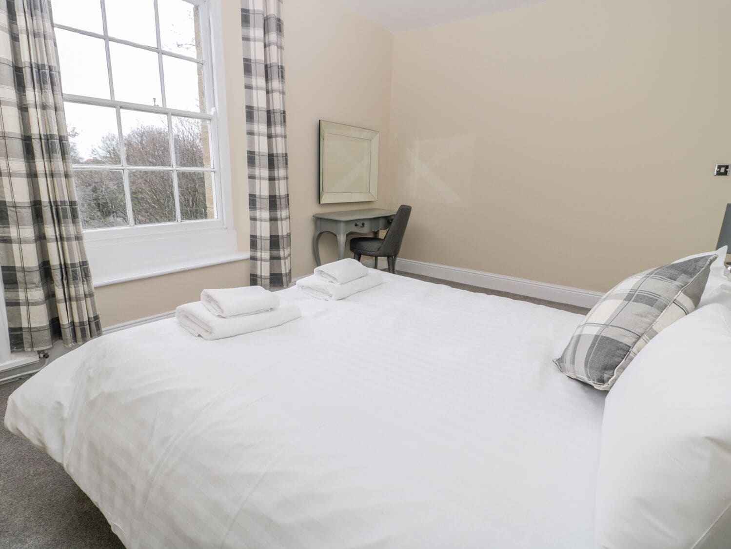 Cottage | 2 bedrooms, individually decorated, individually furnished, free WiFi
