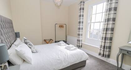 Coquet View Apartment