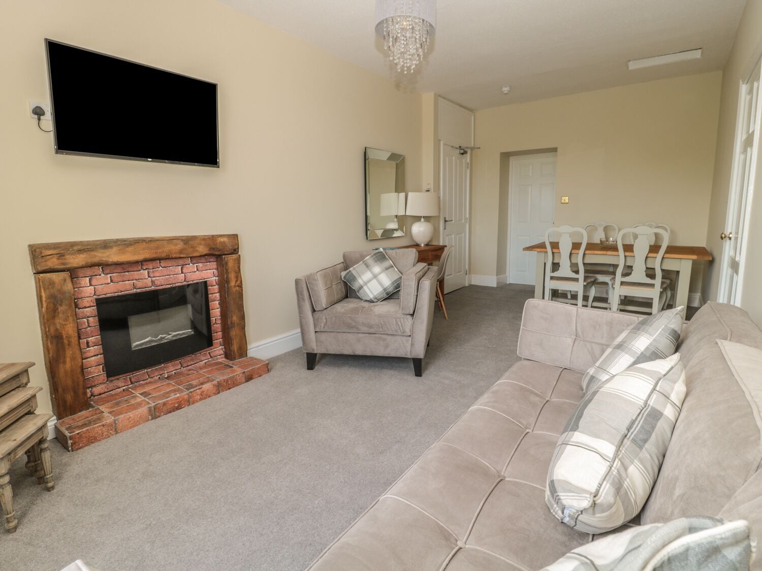Cottage | Living room | TV