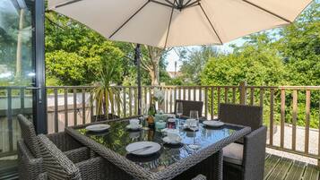 Cottage | Outdoor dining