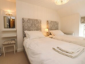 2 bedrooms, WiFi (free), individually decorated, individually furnished - Tan Y Goeden (Pwllheli)