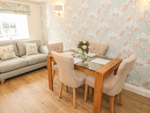 Cottage | Interior
