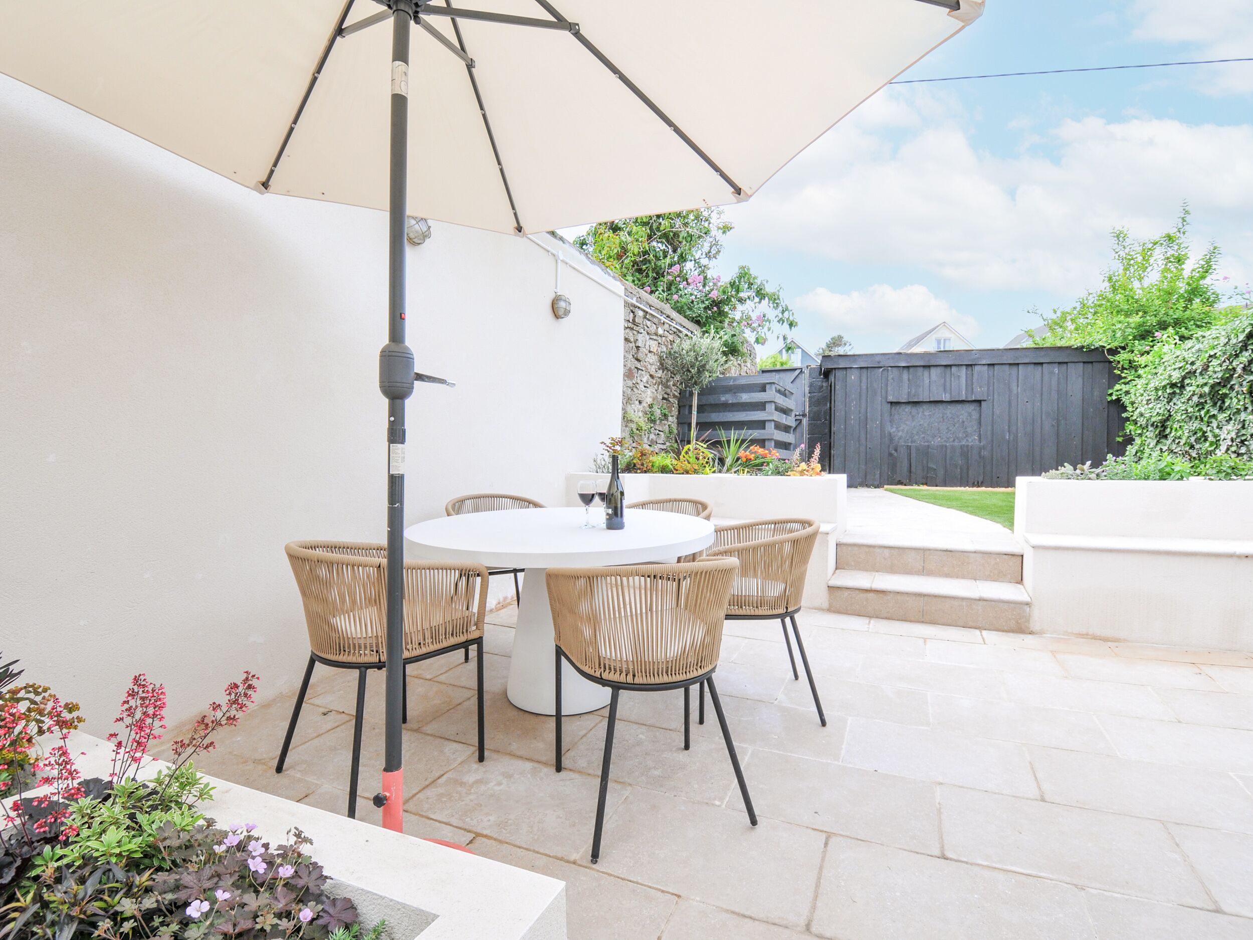 Cottage | Outdoor dining