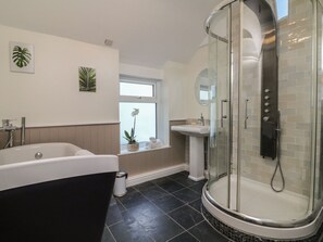 Ferienhaus | Badezimmer | Dusche
