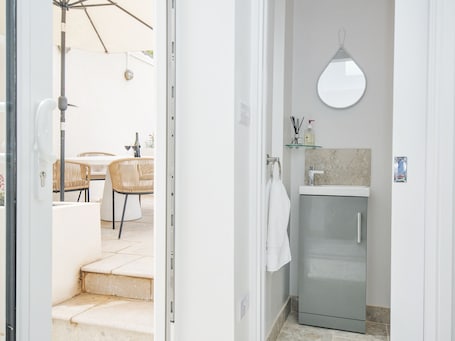 Cottage | Interior. Cecily Cottage