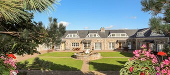 Tyn Towyn - Ty Glas Golau