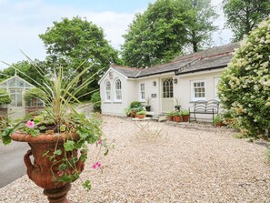 Cottage | Front of property - The Coach House at Pendower House (Fowey)