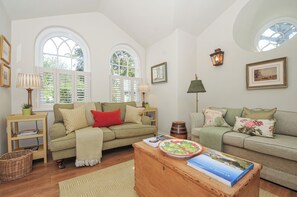 Cottage | Interior - The Coach House at Pendower House (Fowey)