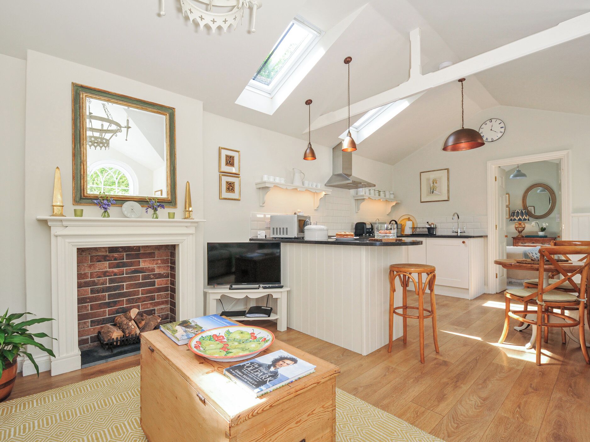 Cottage | Interior