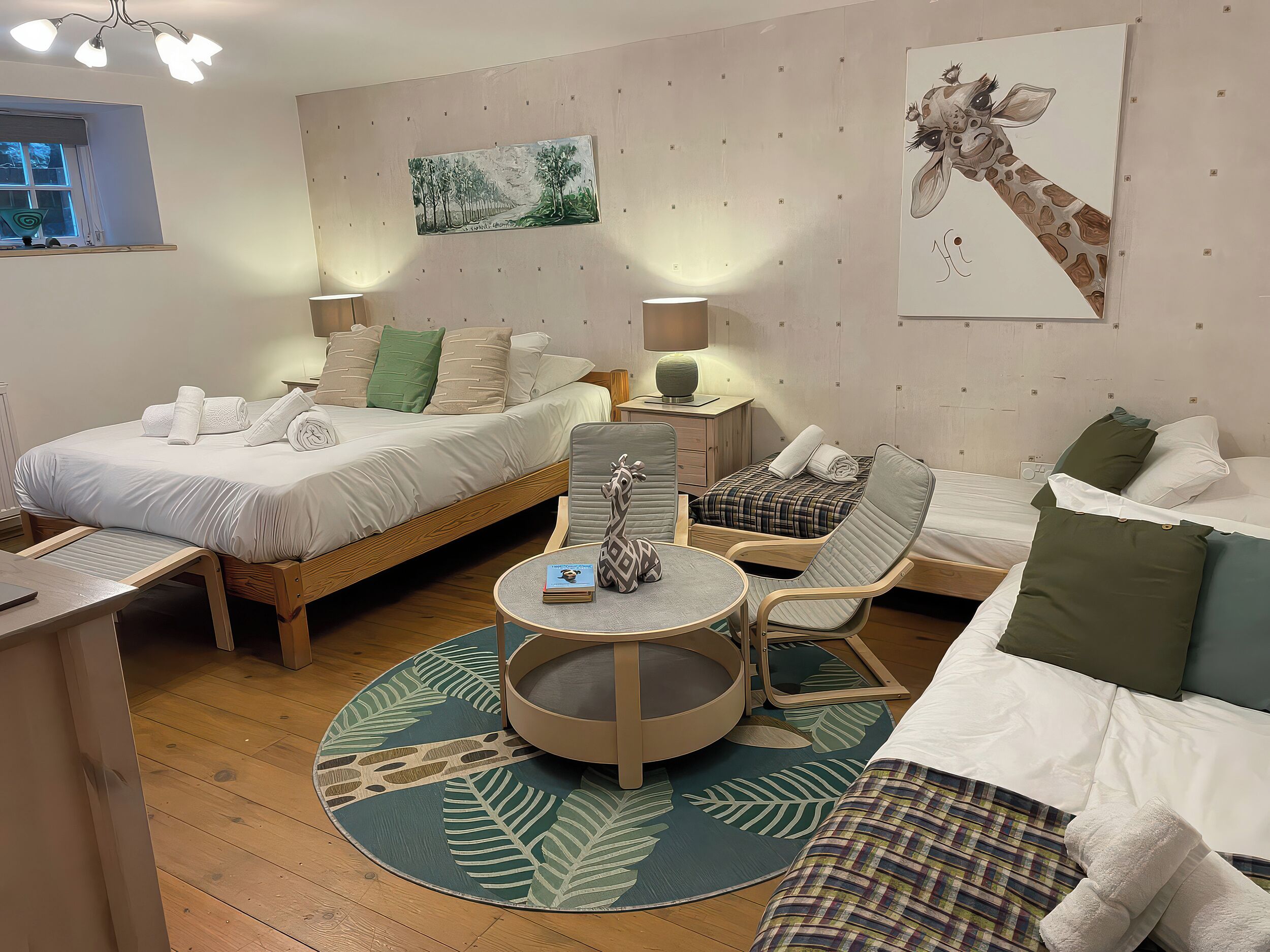 Cottage | 4 bedrooms, WiFi (free), individually decorated, individually furnished