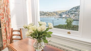 Cottage | 2 bedrooms, individually decorated, individually furnished, free WiFi