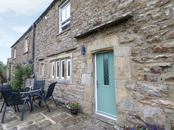 Cottage | Property grounds