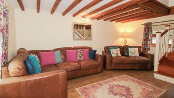 Cottage | Living area