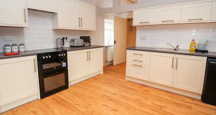 Commonwood Cottage