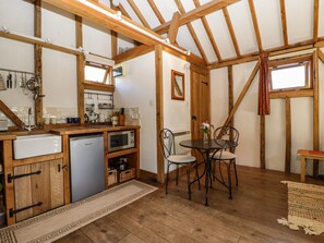 Interior - The Little Granary (Fordingbridge)