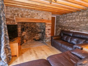 Cottage | Living area