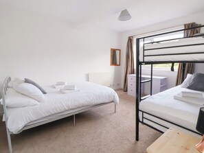 6 bedrooms, individually decorated, individually furnished, free WiFi