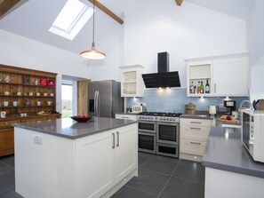 Casa de campo | Cocina privada | Lavavajillas y utensilios de cocina