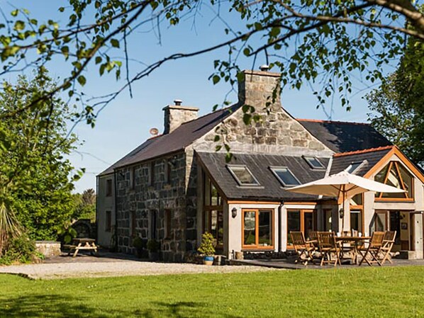 Exterior - Tyddyn Morthwyl (Criccieth)