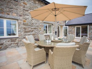 Cottage | Outdoor dining