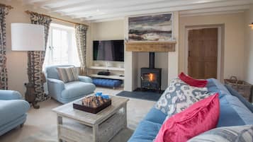 Cottage | Living area