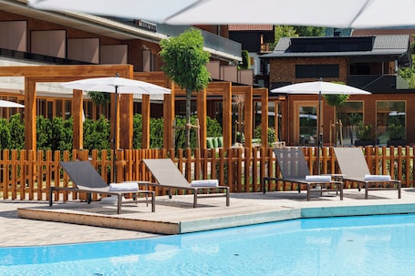 Sundeck