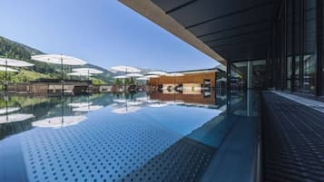 Indoor pool, seasonal outdoor pool, pool loungers