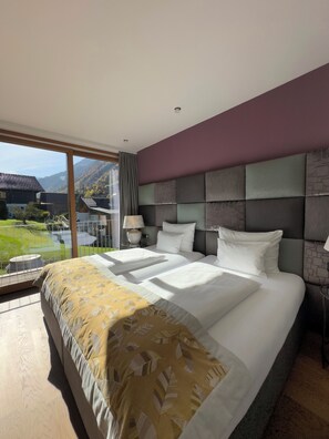 Penthouse | Allergikerbettwaren, Minibar, Zimmersafe, Schreibtisch