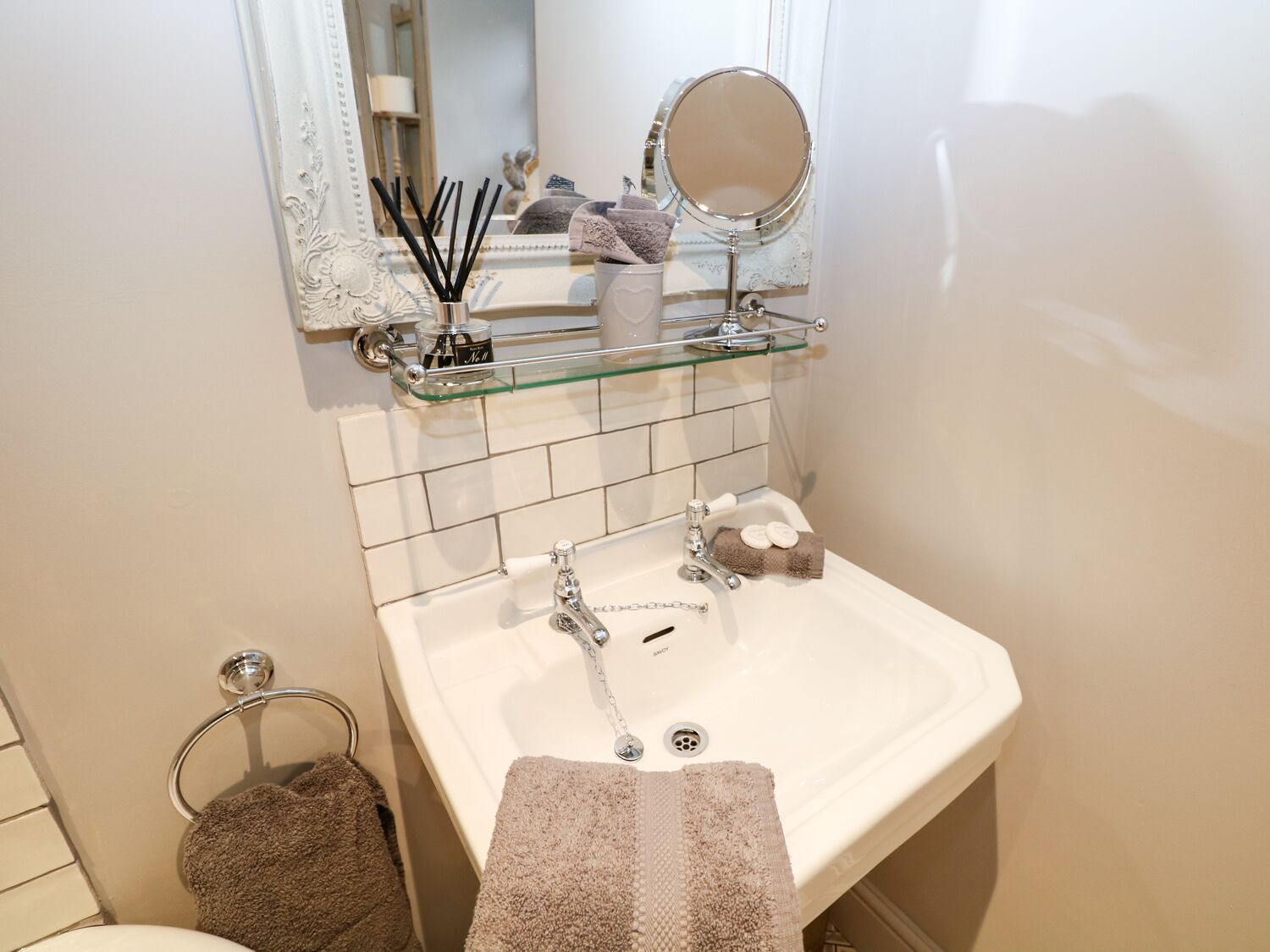 Cottage | Bathroom | Shower