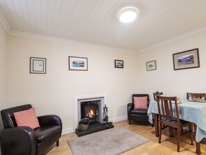 Cottage | Interior - Craigard (Kyle)