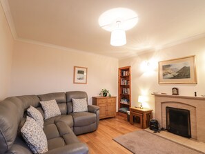 Cottage | Interior - Craigard (Kyle)