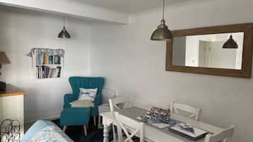 Cottage | Interior