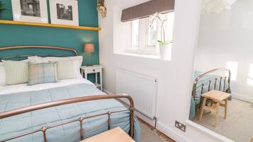 Cottage | 1 bedroom, individually decorated, individually furnished, free WiFi