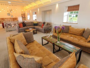 Cottage | Interior - Silvermine House (St Austell)