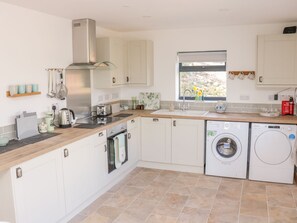 Stuga | Eget kök | SpishÀll, diskmaskin och grytor/köksredskap