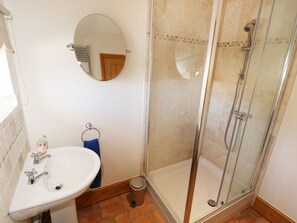 Cottage | Interior - Owl's Roost (Alford)