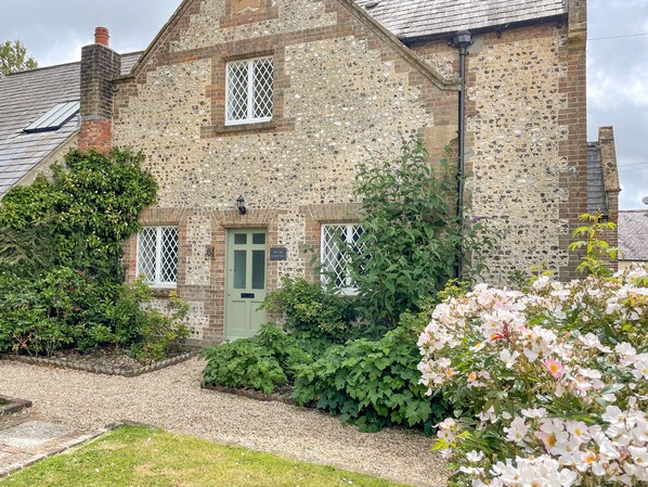 Cottage | Exterior - The Old School House (Dorchester)