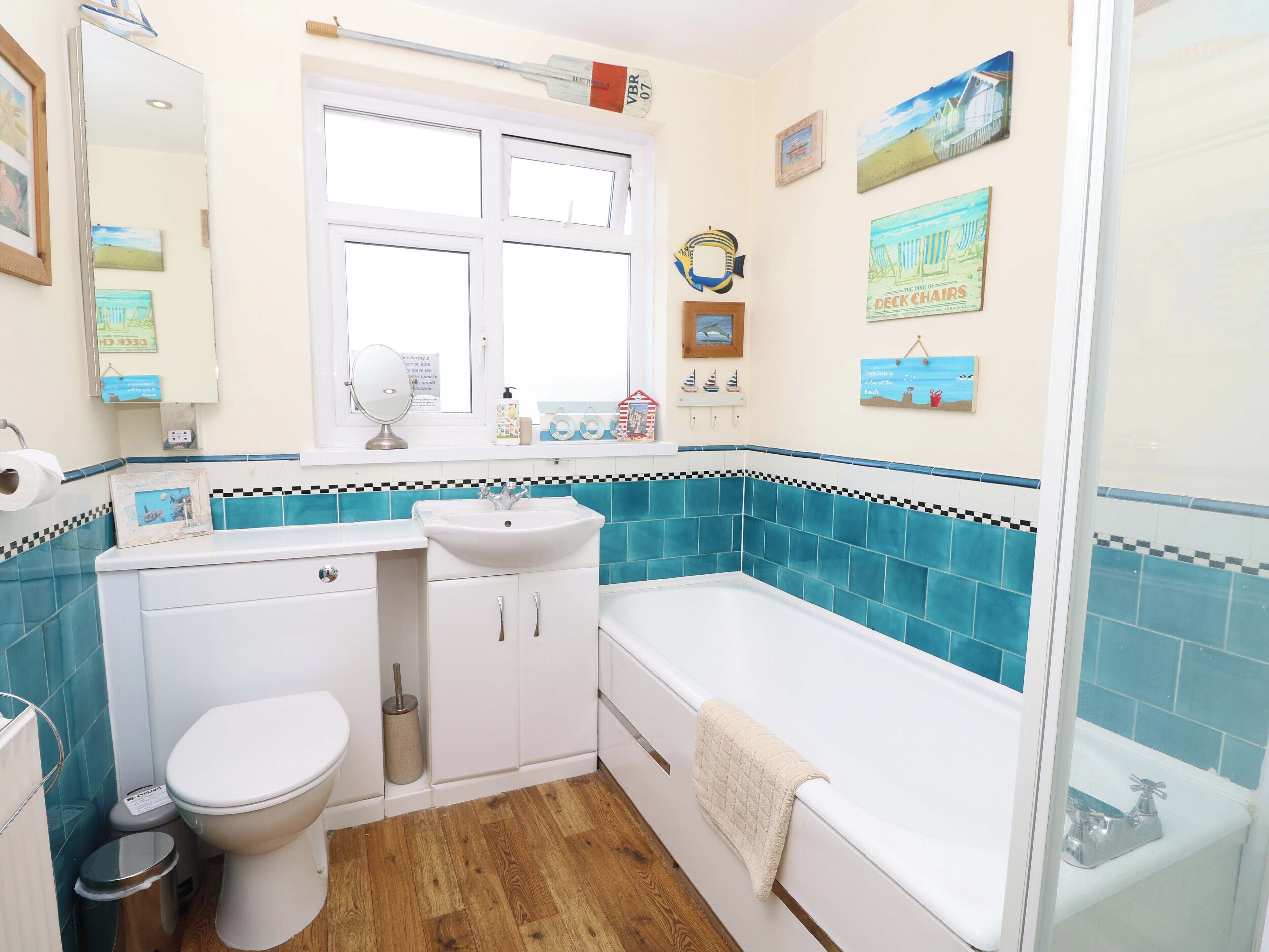 Cottage | Bathroom | Shower
