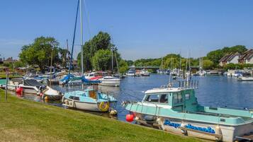 Cottage | Marina